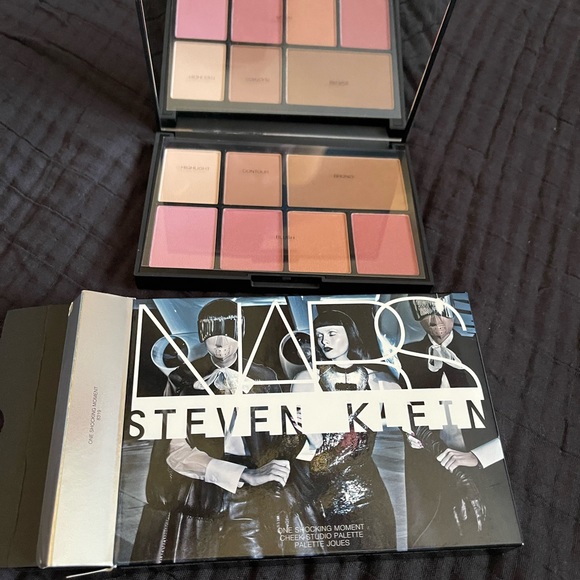 Cheek Palette - Picture 2 of 4